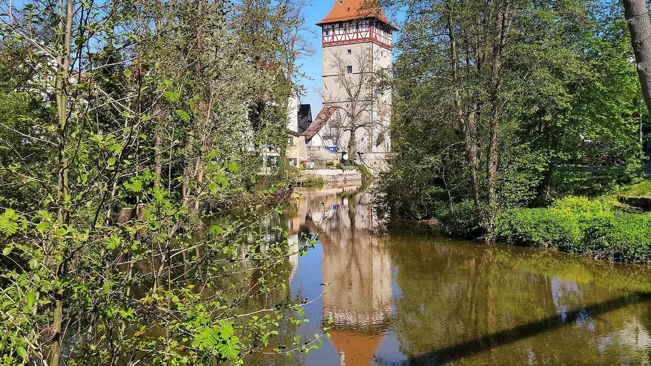 Waiblingen historische Altstadt mit Beinsteiner Torturm an der Rems