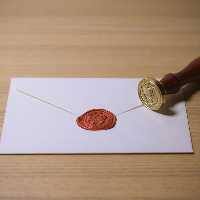 Beglaubigte Übersetzung mit Stempel und Unterschrift – digital und per Post